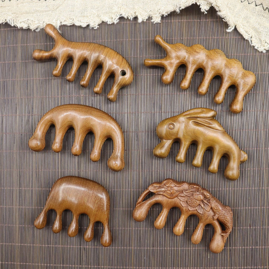 Golden Sandalwood Five-Tooth Comb
