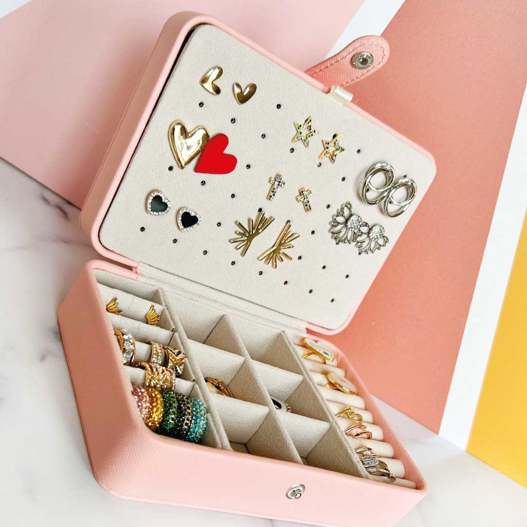 Chic Organizer Jewelry Case