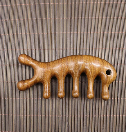 Golden Sandalwood Five-Tooth Comb